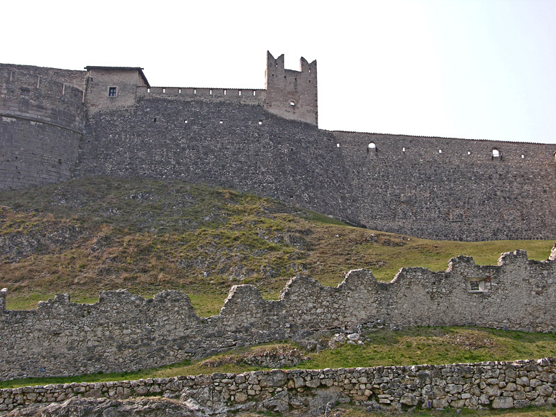 CASTEL BESENO